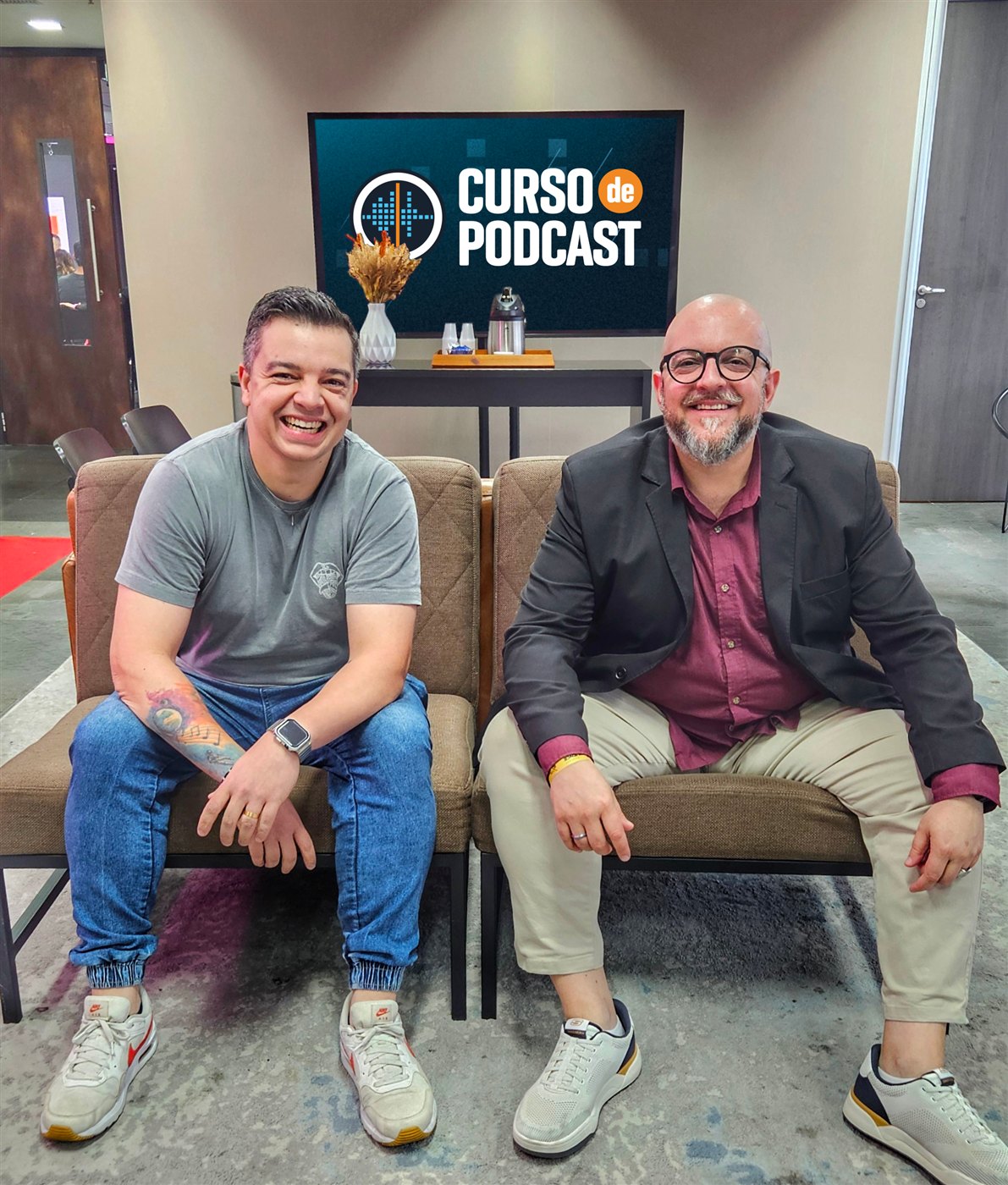 Leo Lopes e Gabriel Tuller, criadores do Curso de Podcast